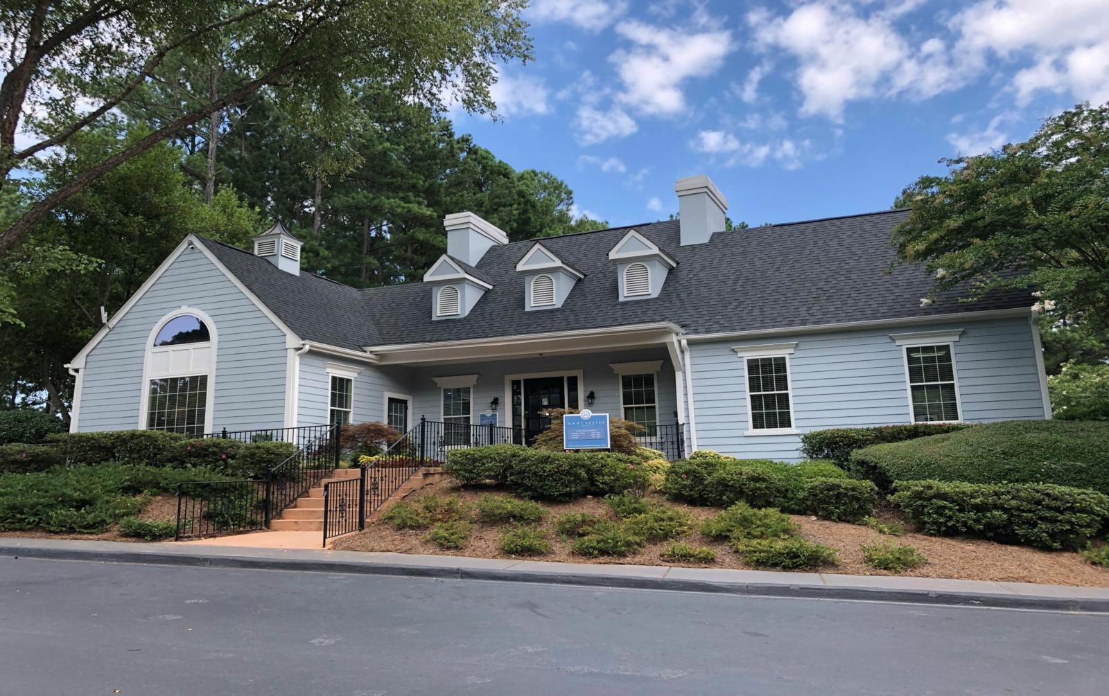 Manchester at Mansell Apartments in Roswell, GA